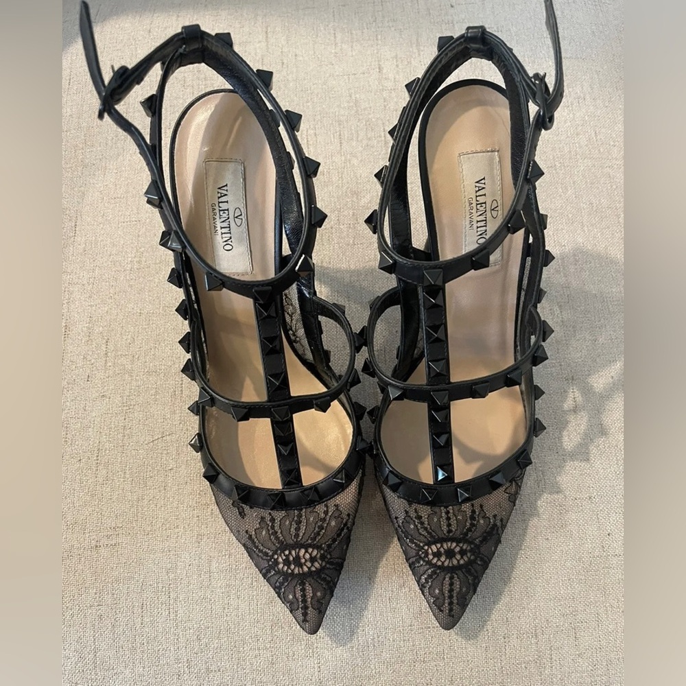 Valentino Garavani rockstud lace pumps